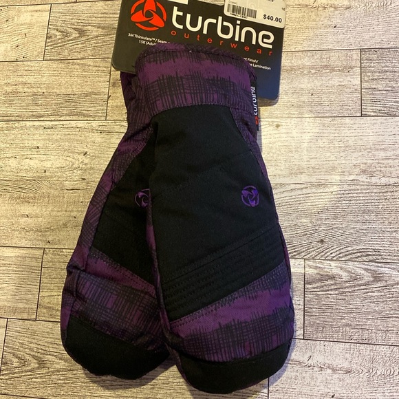 NWT!! Girl's Turbin Mittens Cosmic $40 - Picture 1 of 6